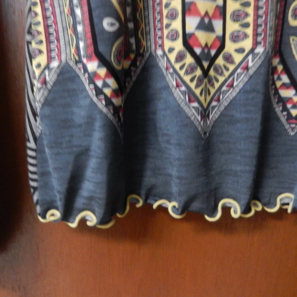 Sweater - Picture 3 of 4